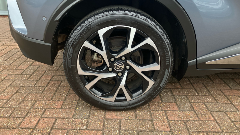 Toyota C-HR 1.8 Hybrid Design 5dr CVT Hybrid Hatchback